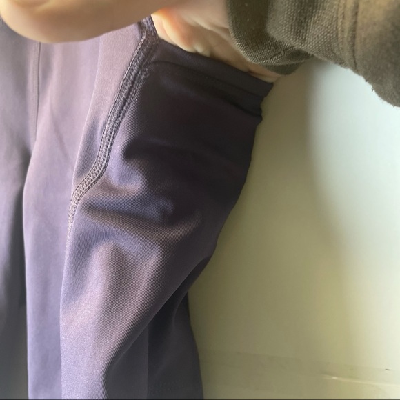 SUGOI purple bike shorts women’s size small with pockets - Picture 2 of 4